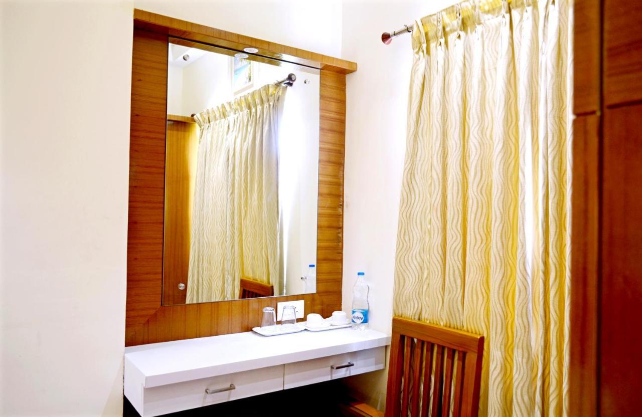 Hotel TR Residency Pondicherry Exterior foto